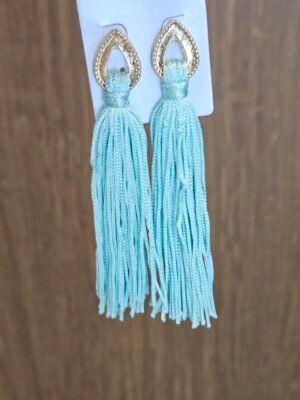 Brinco biju azul claro