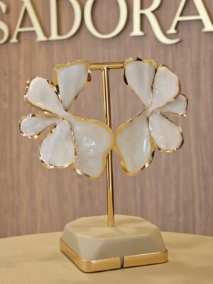 Brinco flor luxo